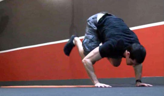 Tumbling Bodyweight Exercise Workout by Mark de Grasse