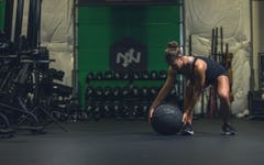 5 Medicine Ball Workouts For Beginner & Advanced Athletes